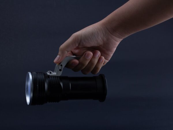 Lanternas Olight: conheça as linhas Valkyrie, Baldr e Javelot