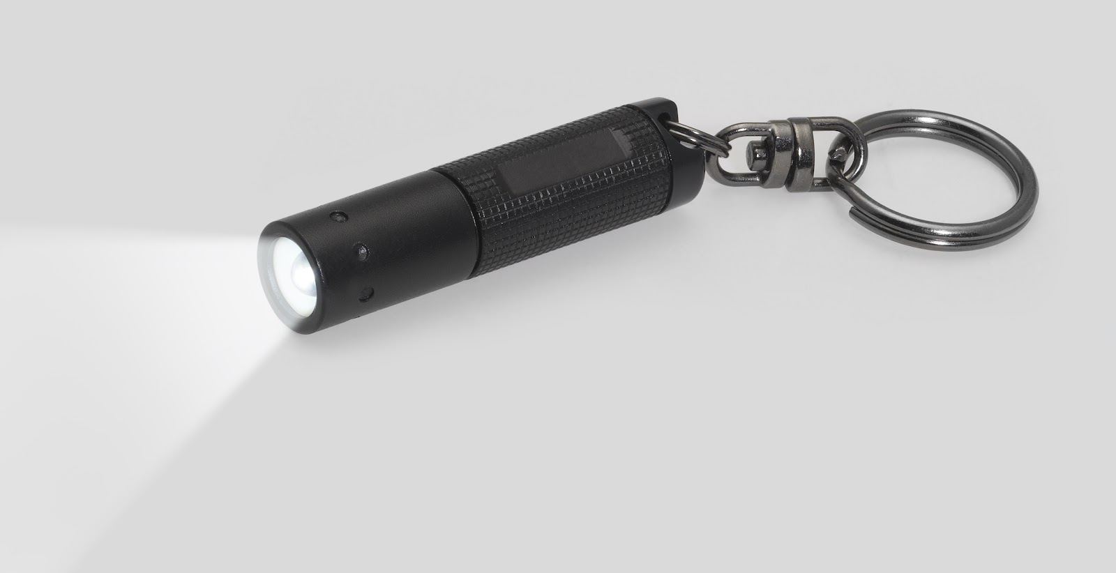 Mini Lanternas Táticas: potência e praticidade em um chaveiro